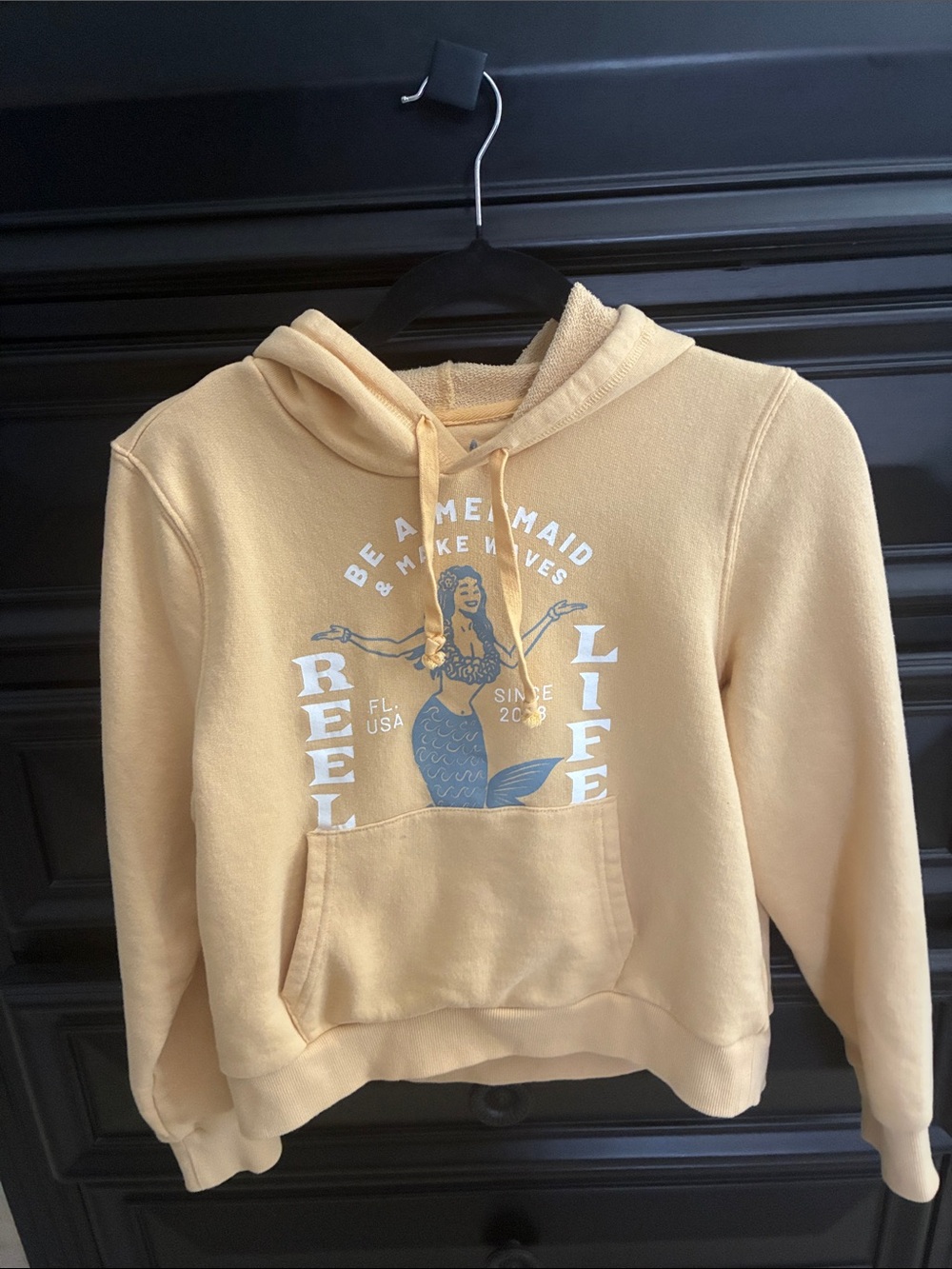 Cropped Yellow Mermaid Graphic Hoodie Sweater